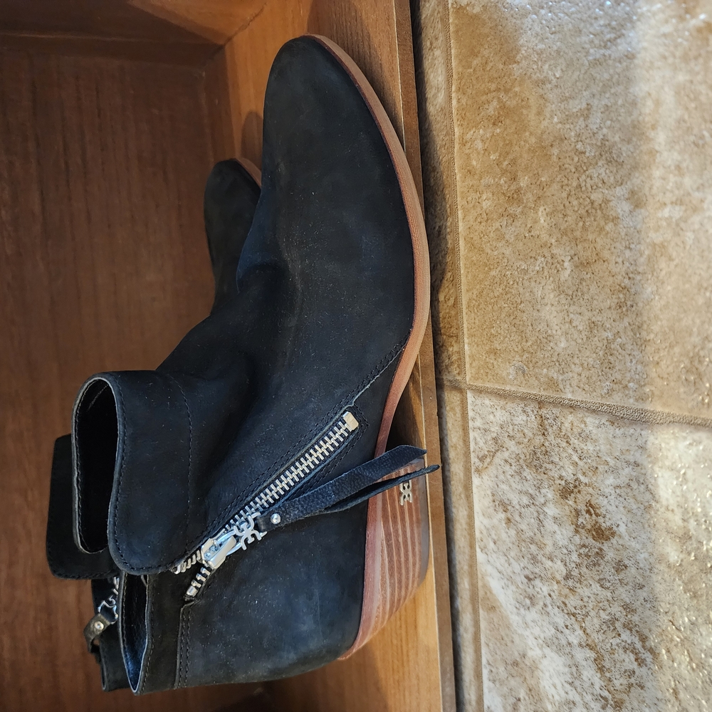 Stylish Black Ankle Boots